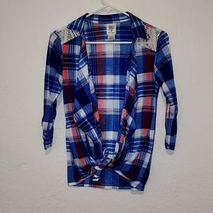 Women's Front Tie Flannel Size Medium